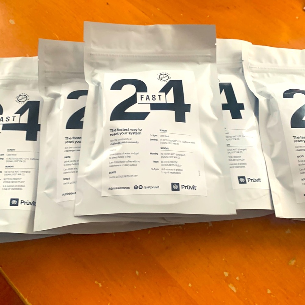 5 Complete packages of pruvit 24 hour fast.